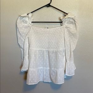 Size Medium BB Dakota Blouse